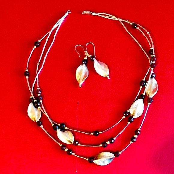 Vintage Jewelry - .925 sterling silver Israel designed & made necklace & earrings set Anthro style